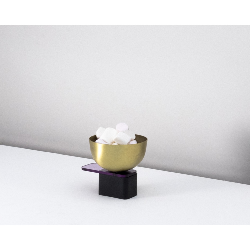 Mis-Shapes / round bowl with arm