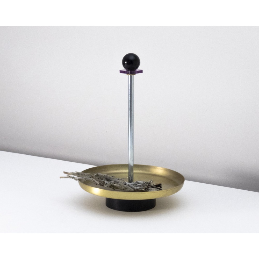 Mis-Shapes / low platter with ball