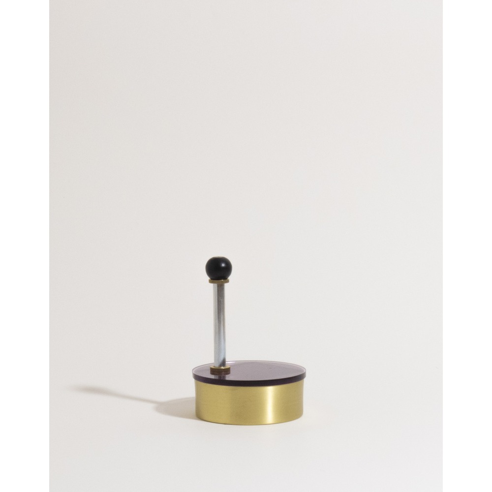 Mis-Shapes / low box with ball