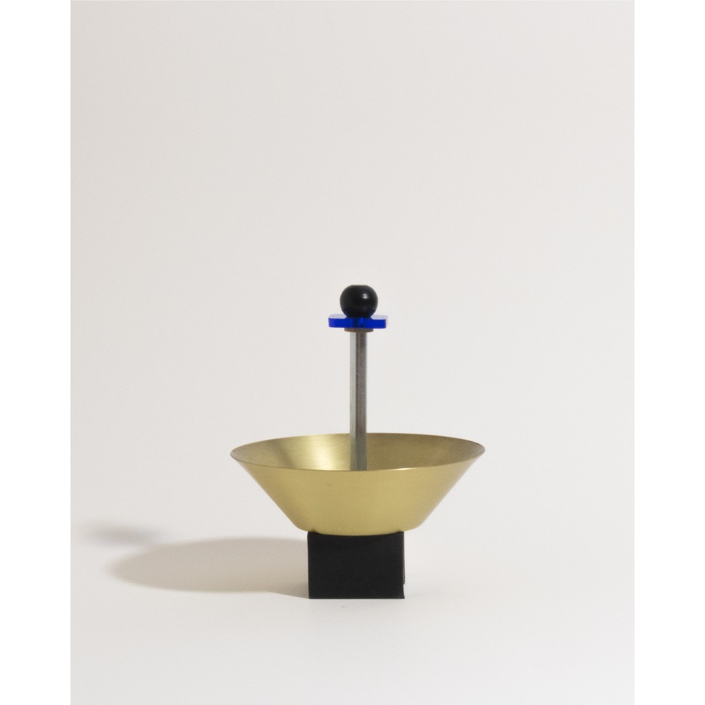 Mis-Shapes / conic bowl with ball