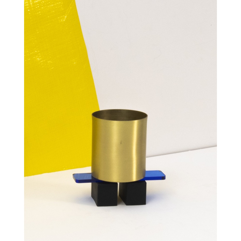 Mis-Shapes / straight bowl with arms