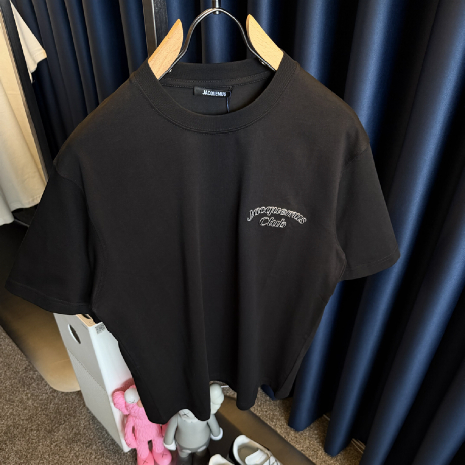 Jacquemus T-Shirt