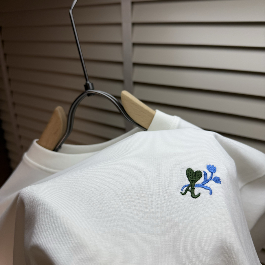Ami Paris T-Shirt