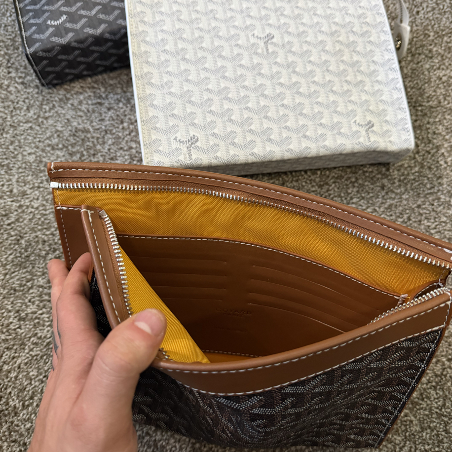 Goyard Clutch