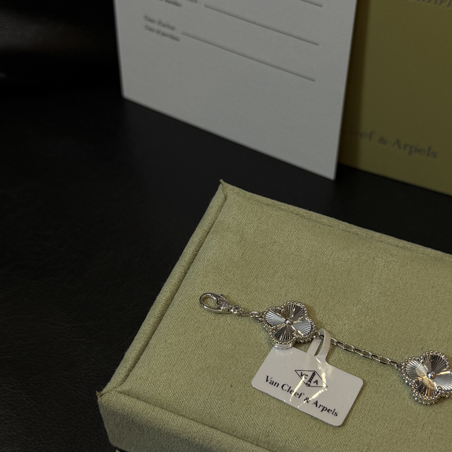 Van Cleef Gümüş