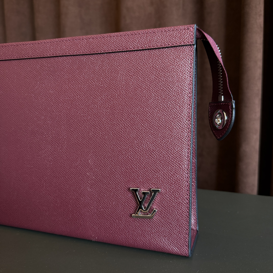 Louis Vuitton Clutch Bordo