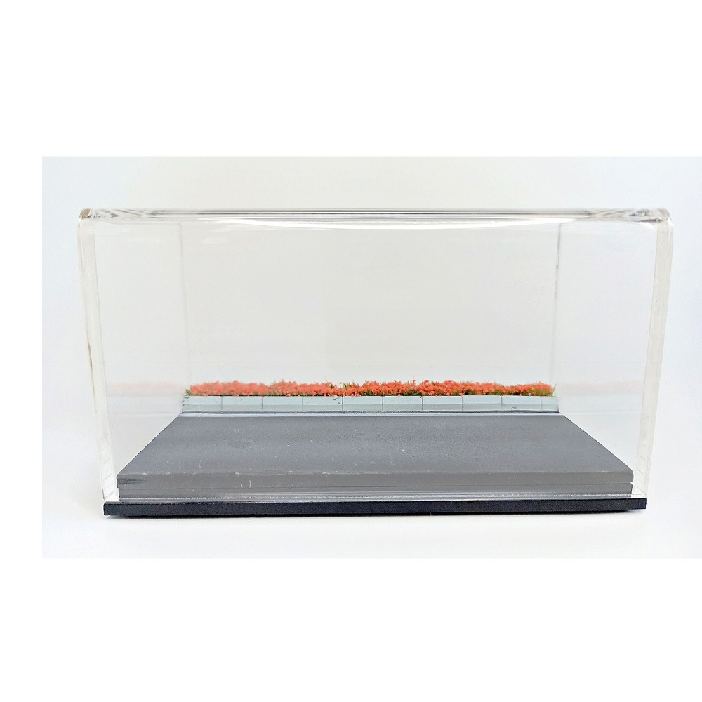 1/64 City Road Diorama Display Case (Orange Flowers)
