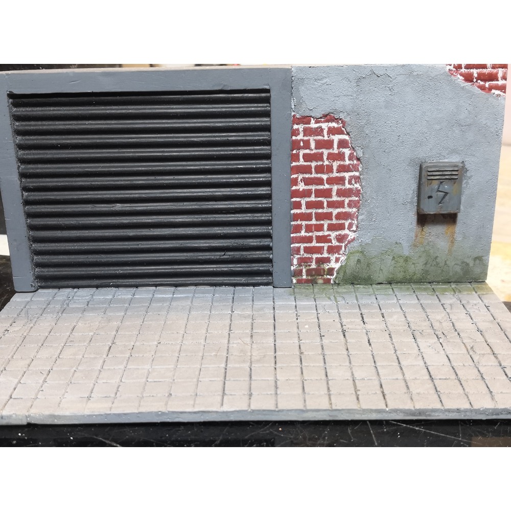 1/64 Garage Diorama Display Case (Black Blinds)