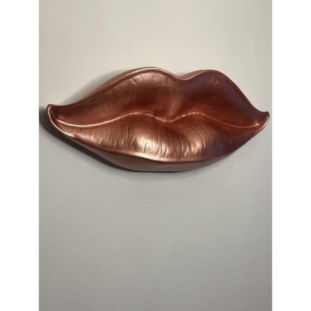 Rose Gold Metalik Dudak Heykel