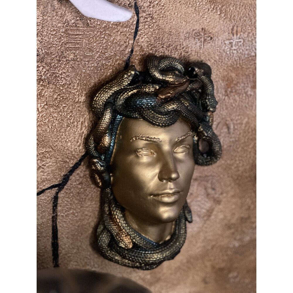Medusa Duvar Heykel 