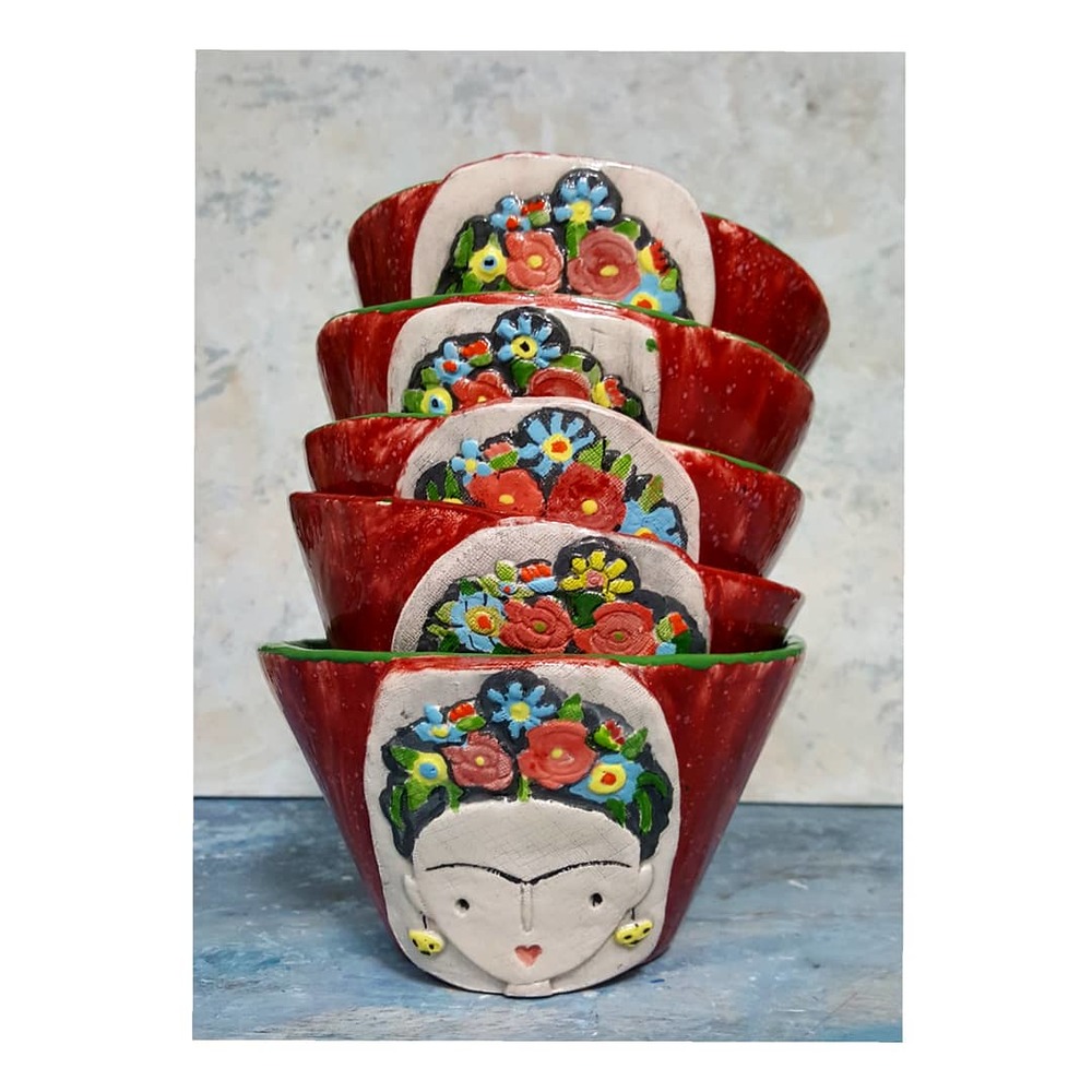 Frida Kahlo Kabartma Desenli, Kırmızı Seramik Kase