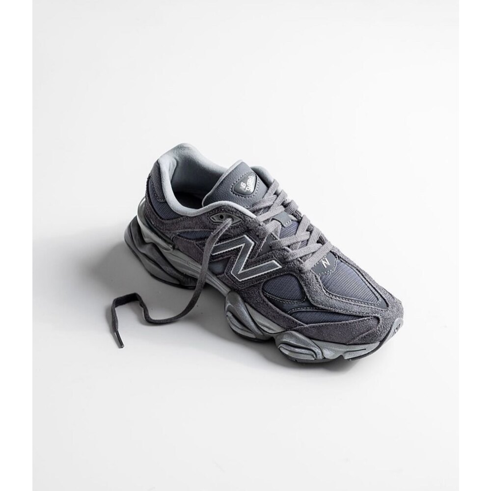 New Balance 9060 Magnet 