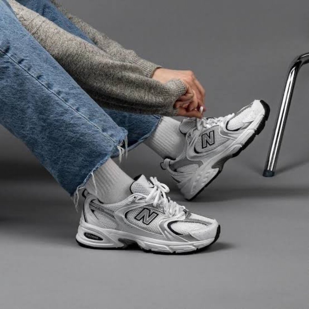 New Balance 530 White Silver Navy