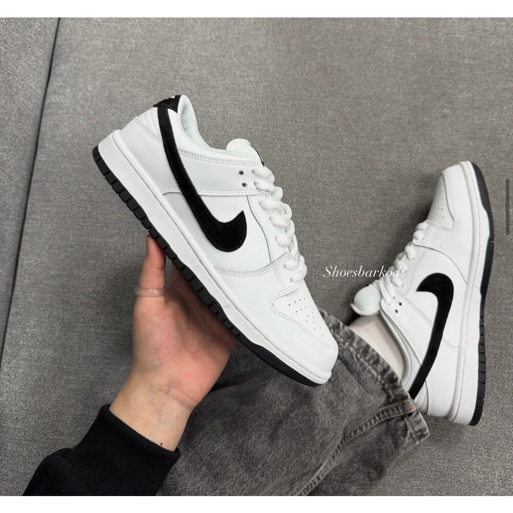 Nike Dunk Low White Black