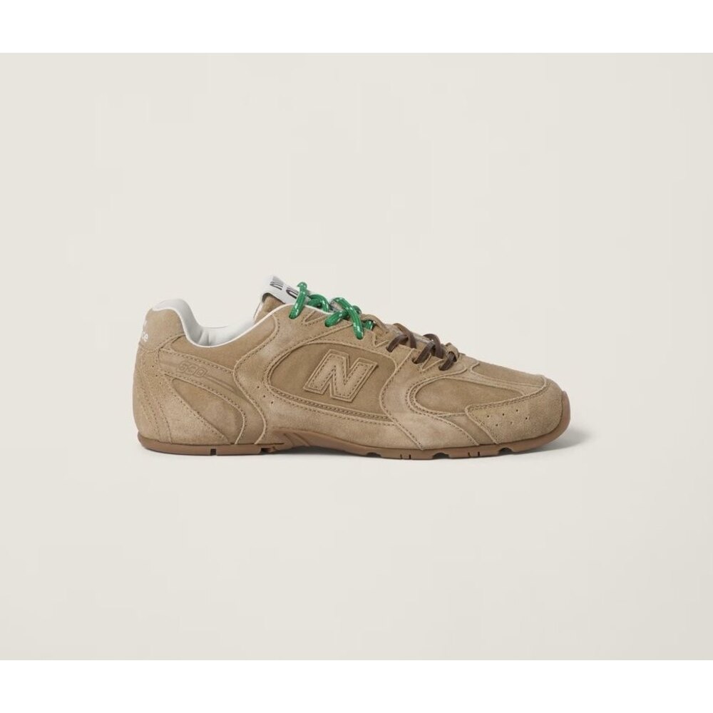 NEW BALANCE x MİU MİU 530