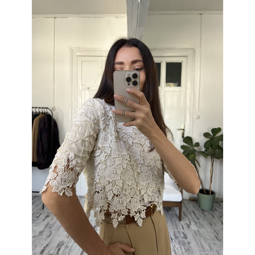 Made in Italy Fransız Güpür %100 Viscose Nadir Parça Bluse
