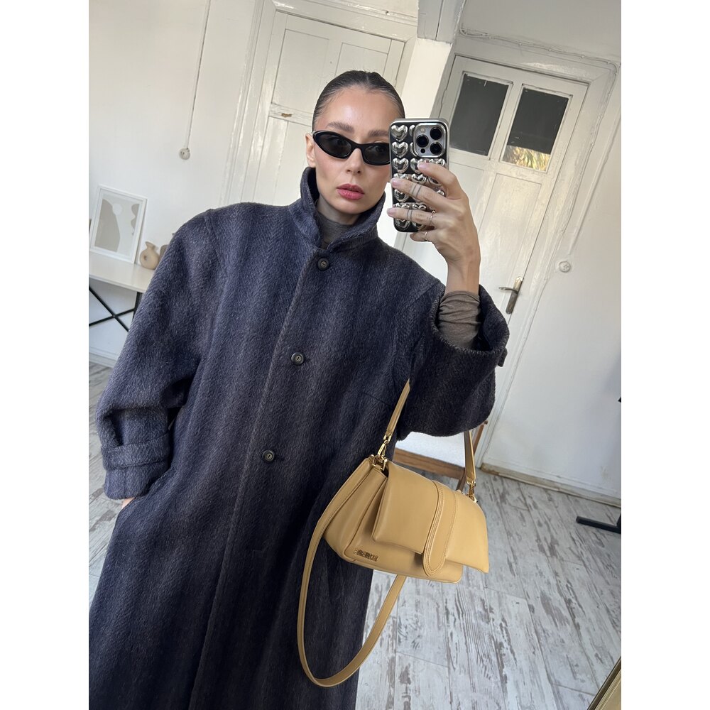 Um modell Germany %80 Lama Tüyü %20 Mohair Yün Koleksiyonluk Kaşe Kaban