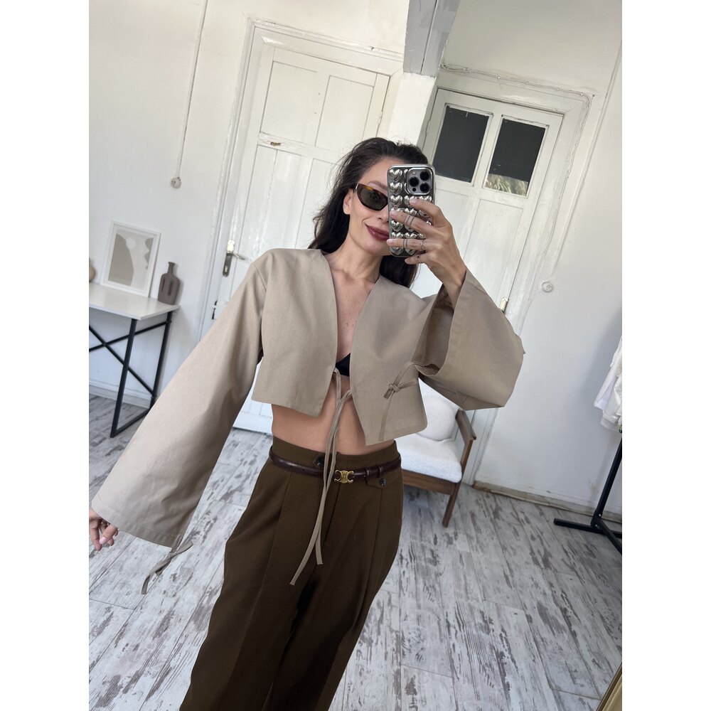 %100 Cotton Bağlama Detaylı Crop Bluz 