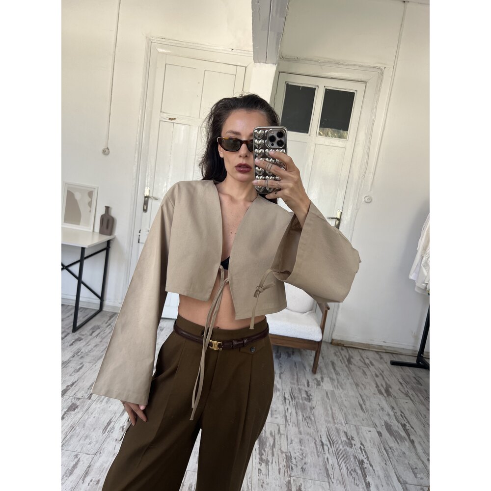 %100 Cotton Bağlama Detaylı Crop Bluz 
