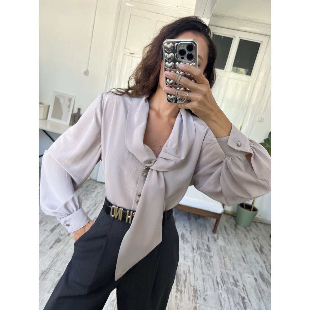 Hand Tailored Silky Touch Alman Seri Yaka Detaylı Bluz