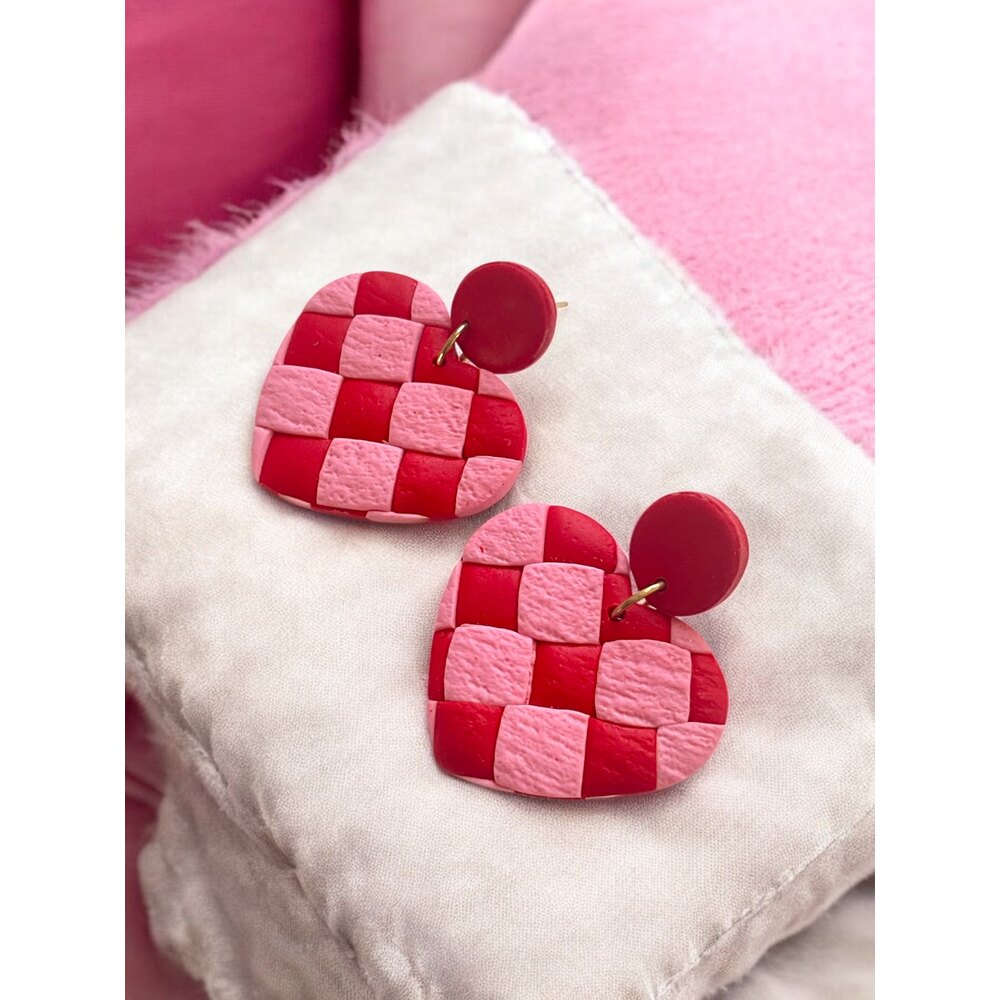 Pembe kırmızı kareli küpe 