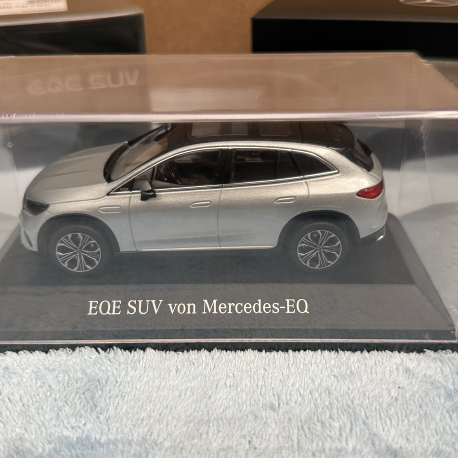 MERCEDES-BENZ EQE SUV 1/43 MODEL ARAÇ GRİ