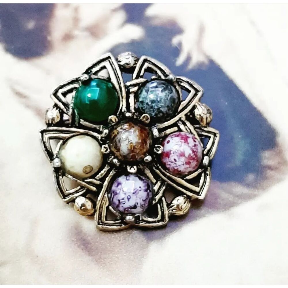 Scottish Agate Celtic Broş