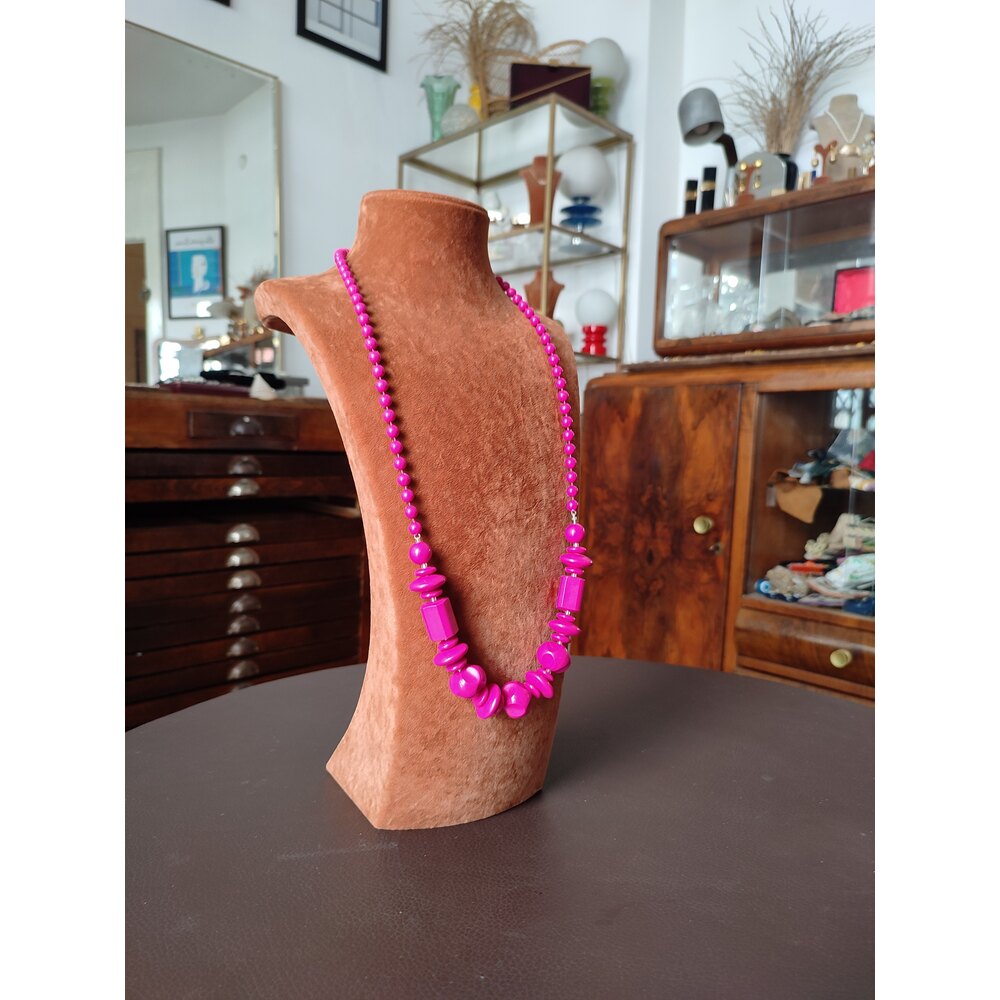 Vintage Pembe Boncuklu Kolye