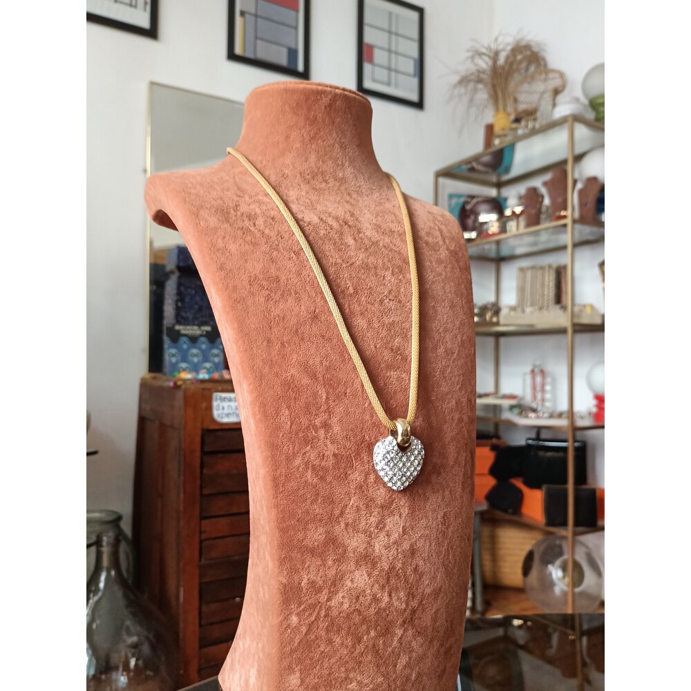 Vintage Tasli Kalp Uclu Kolye