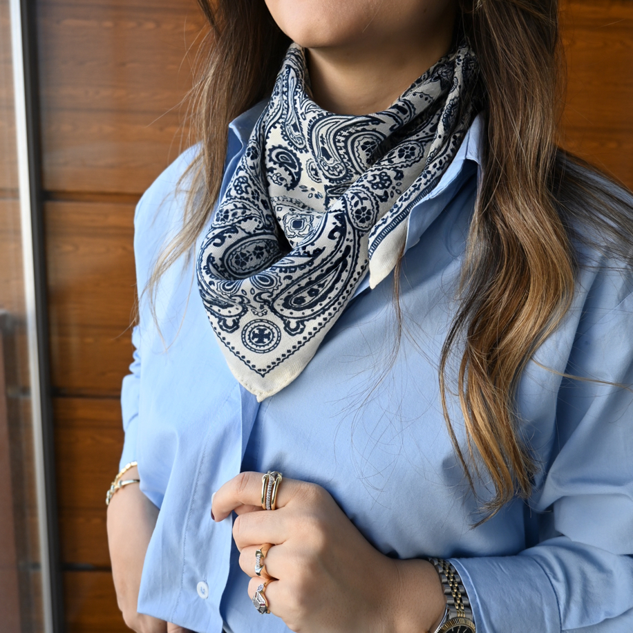 Mavi beyaz şal | Yasemin Accessories