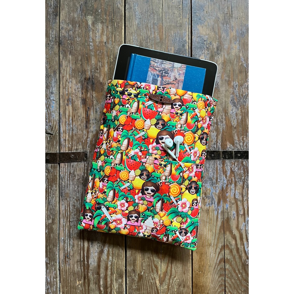 Emo Cepli Kitap / Tablet Kılıfı