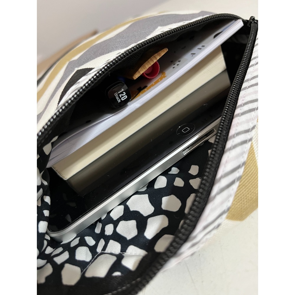 Zigzag Kitap / Tablet Kılıfı