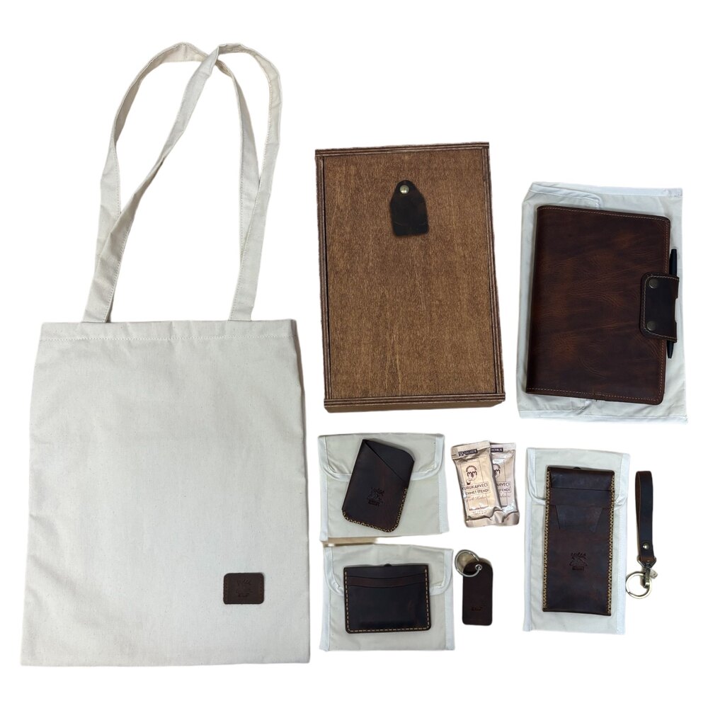 Deri Set - Ahşap Kutusunda