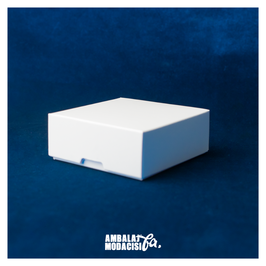 LAVİŞ GİFT BOX XSMALL 25 ADET ( 9x9x3,5 CM )