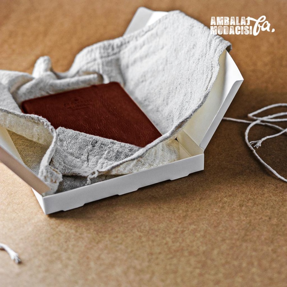 BLAZER BOX KÜÇÜK BOY ( 25 ADET ) ( 10x12x2 CM )