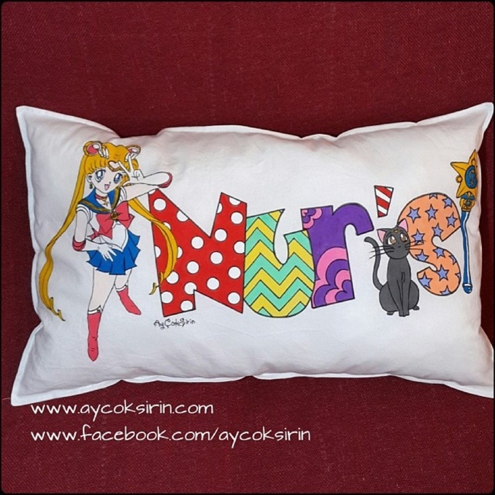 Sailor Moon / Ay Savaşçısı Temalı İsimli Yastık (55x35 cm)