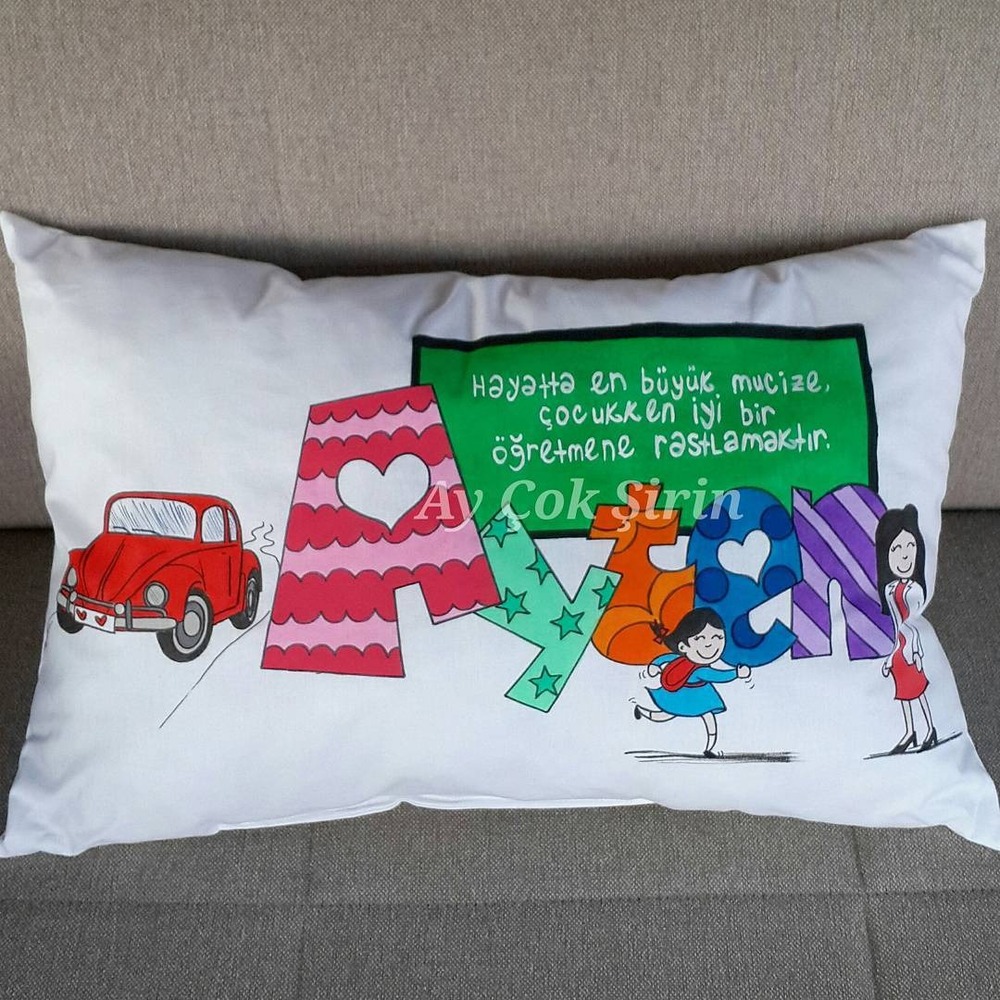 Öğretmenler Günü / Öğretmene Hediye Temalı İsimli Yastık (55x35 cm)