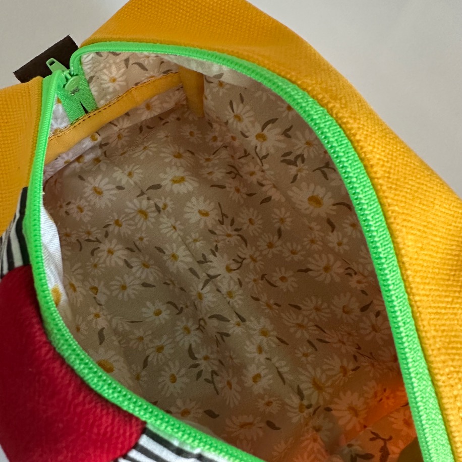 Sarı Kanvas Makyaj Çantası
