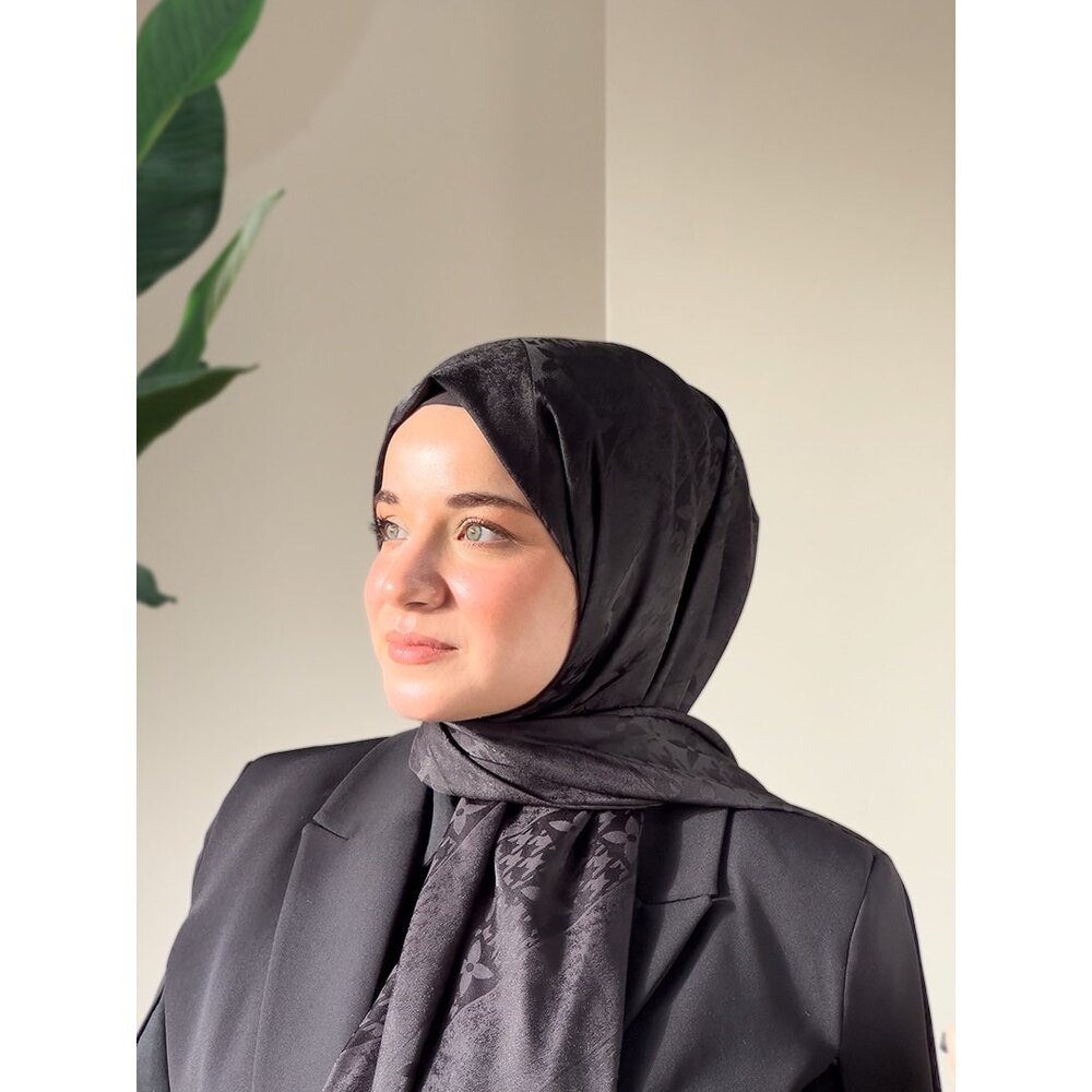 Yonca Serisi Siyah Y001