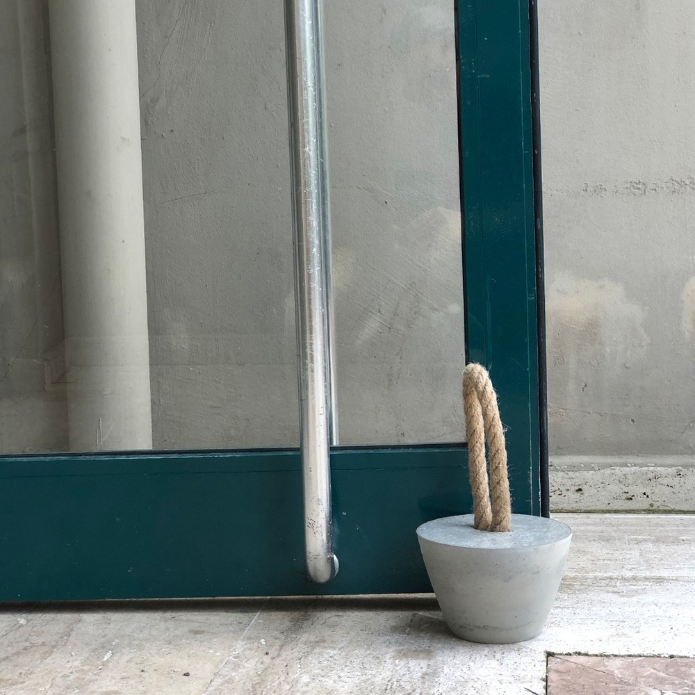 Jüt Halatlı Büyük Beton Kapı Tutucu