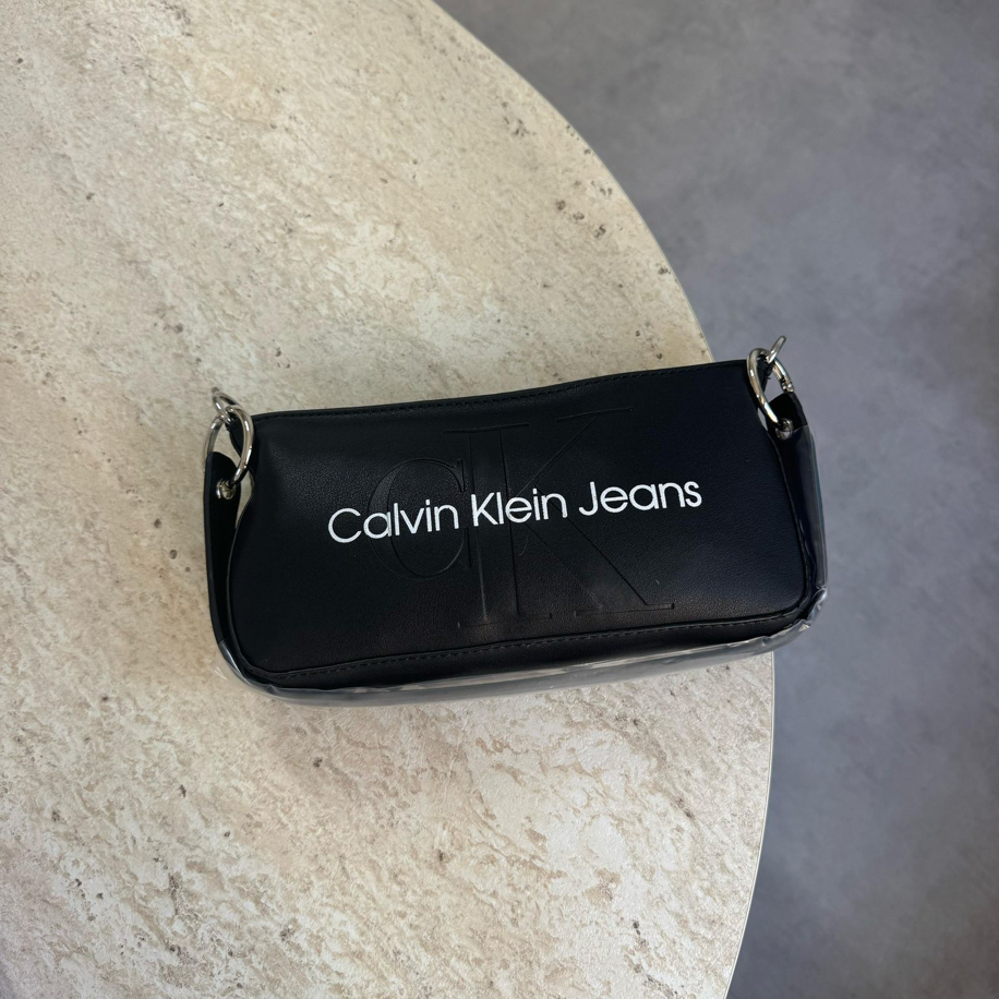CALVİN KLEİN SCULPTED SHOULDER BAG