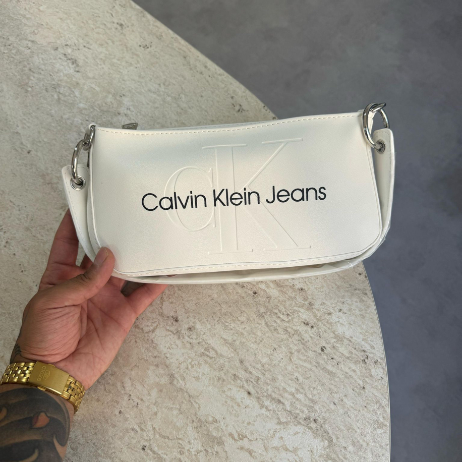 CALVİN KLEİN SCULPTED SHOULDER BAG
