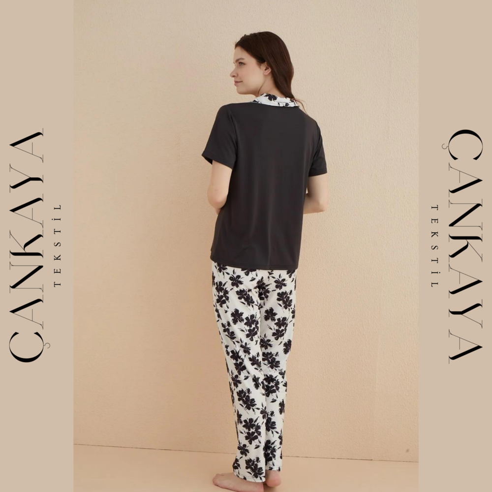 Yeni Sezon Siyah Çiçek Desenli Yaka Detaylı Bayan Pijama Takımı