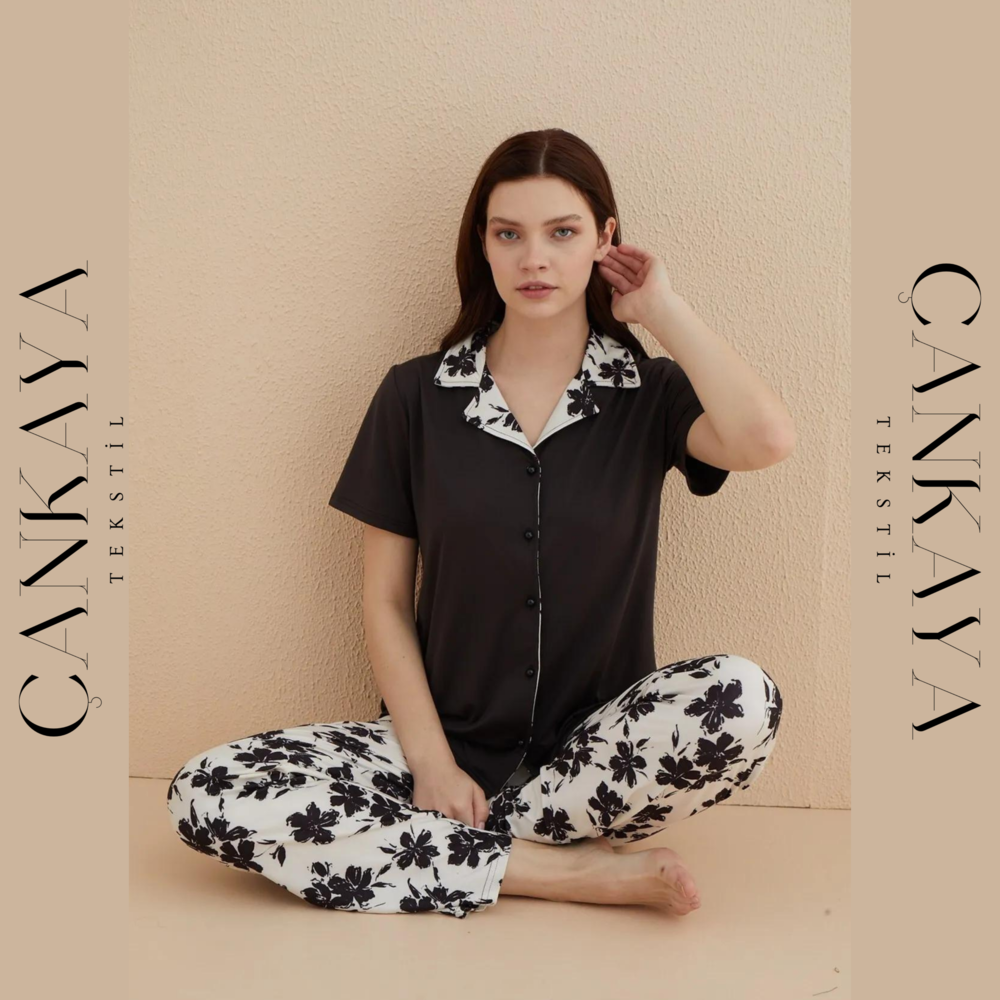 Yeni Sezon Siyah Çiçek Desenli Yaka Detaylı Bayan Pijama Takımı