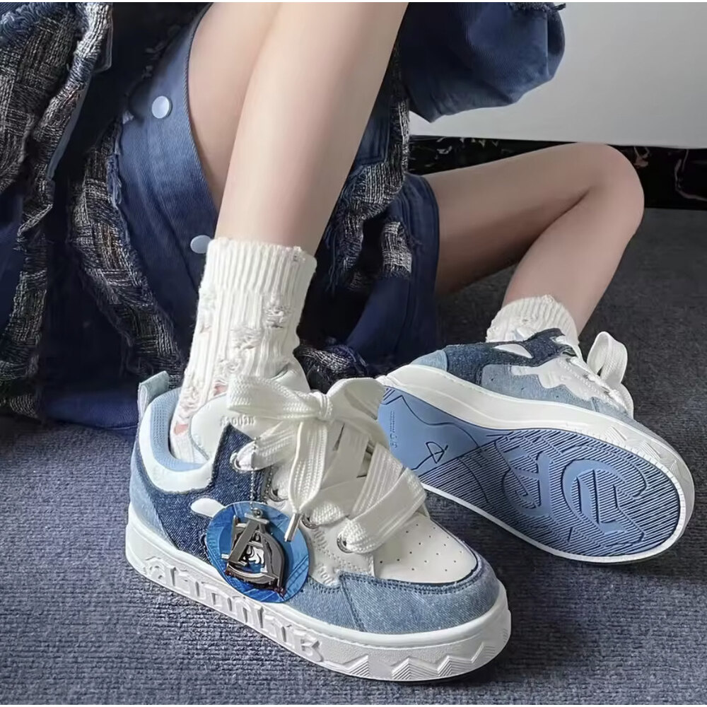 A17169 アルフレッドバニスター ピエロシューズ 白系 40 y2k Release Information Combining retro running shoes with Mary