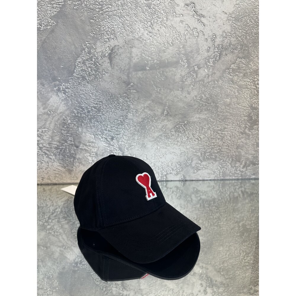 AMI - Şapka - White Red Heart - Siyah 