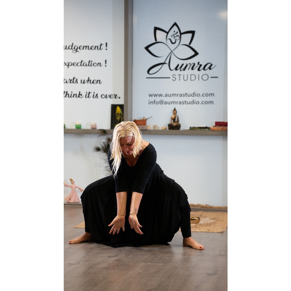 Stüdyoda yüz yüze haftada 2 gün yoga dersi
