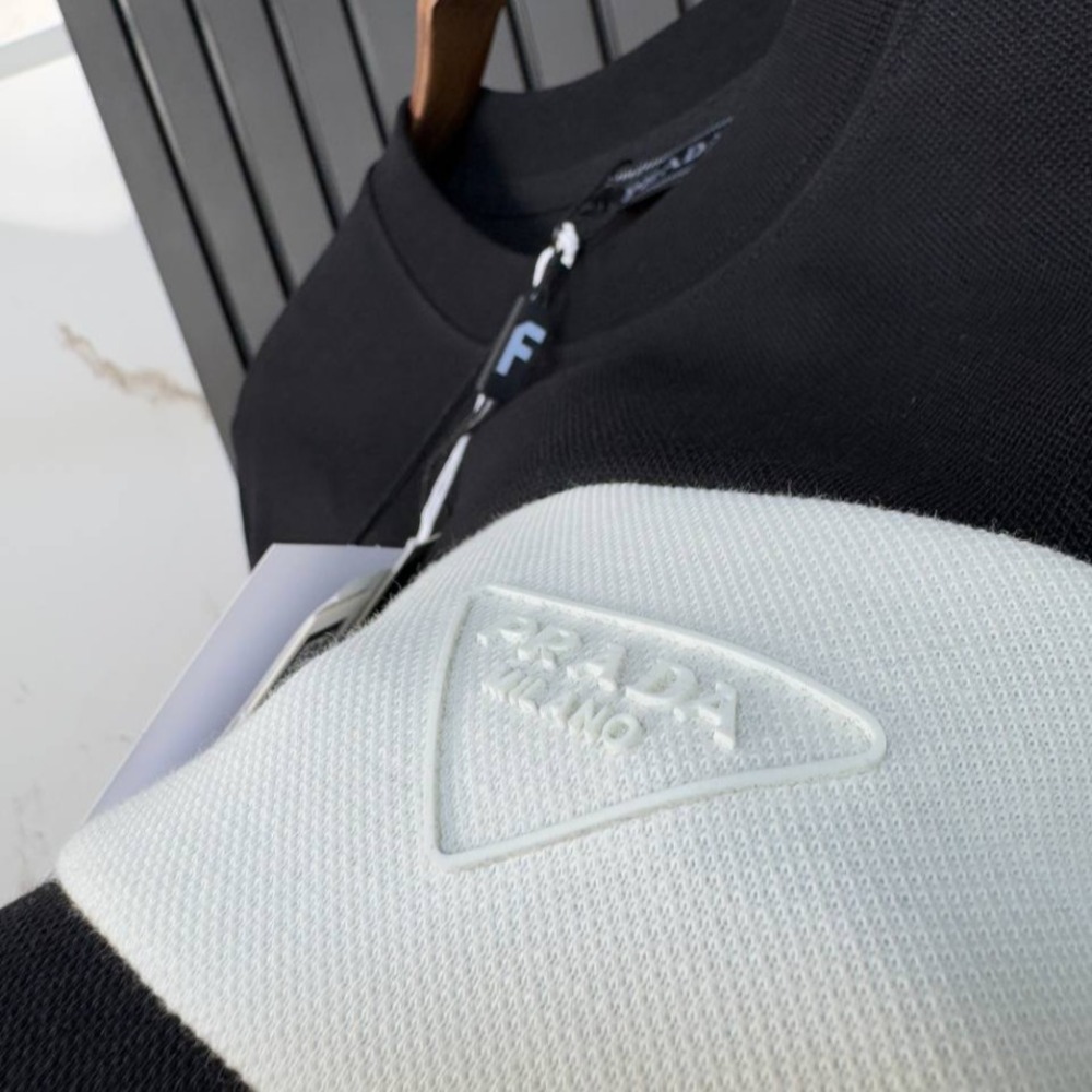 PRADA Sweat Premium
