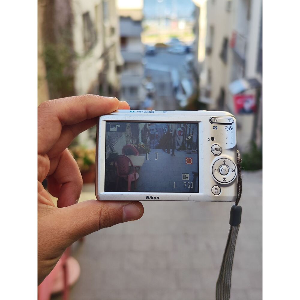 Nikon Coolpix L20 | Eski Moda Dükkan