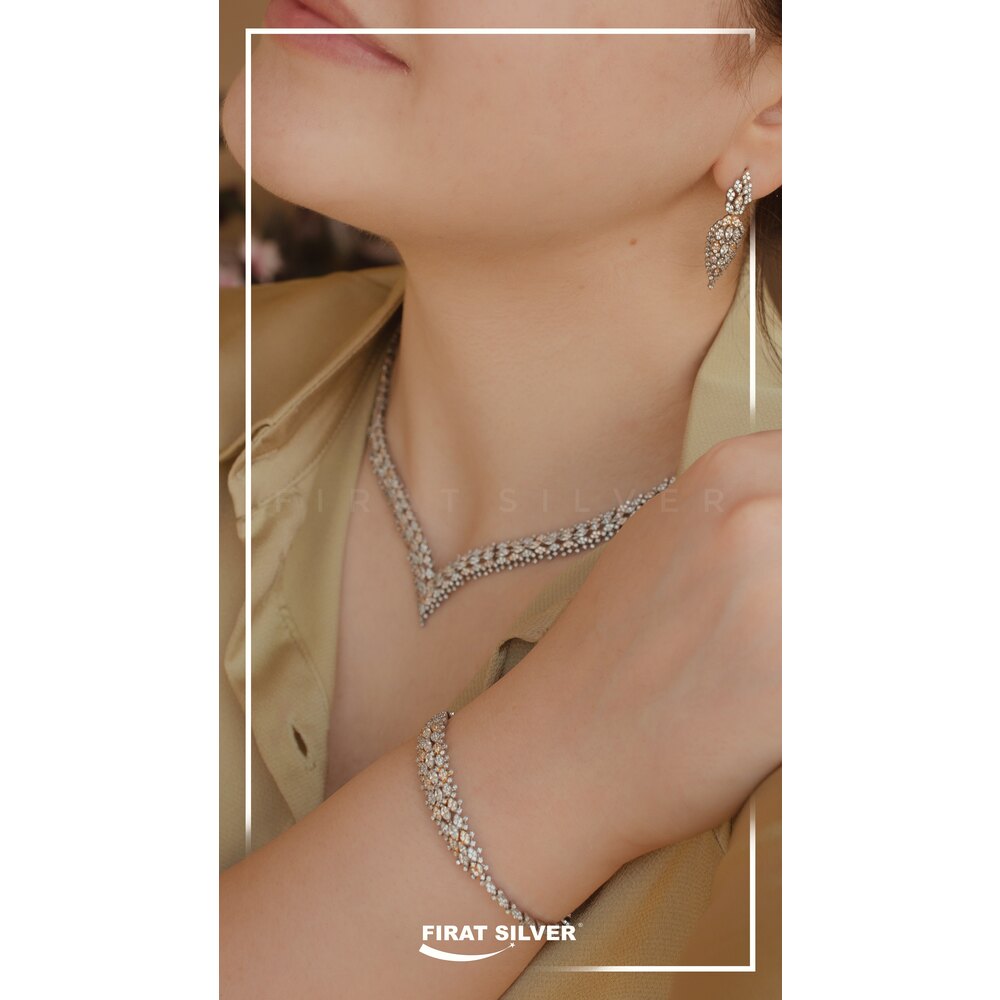 Gümüş Özel Tasarım Pırlanta İşçilikli Set